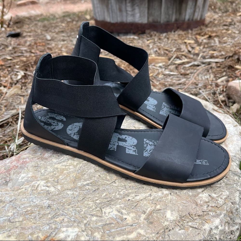 EUC Black Sorel Ella Sandals in size 9.5